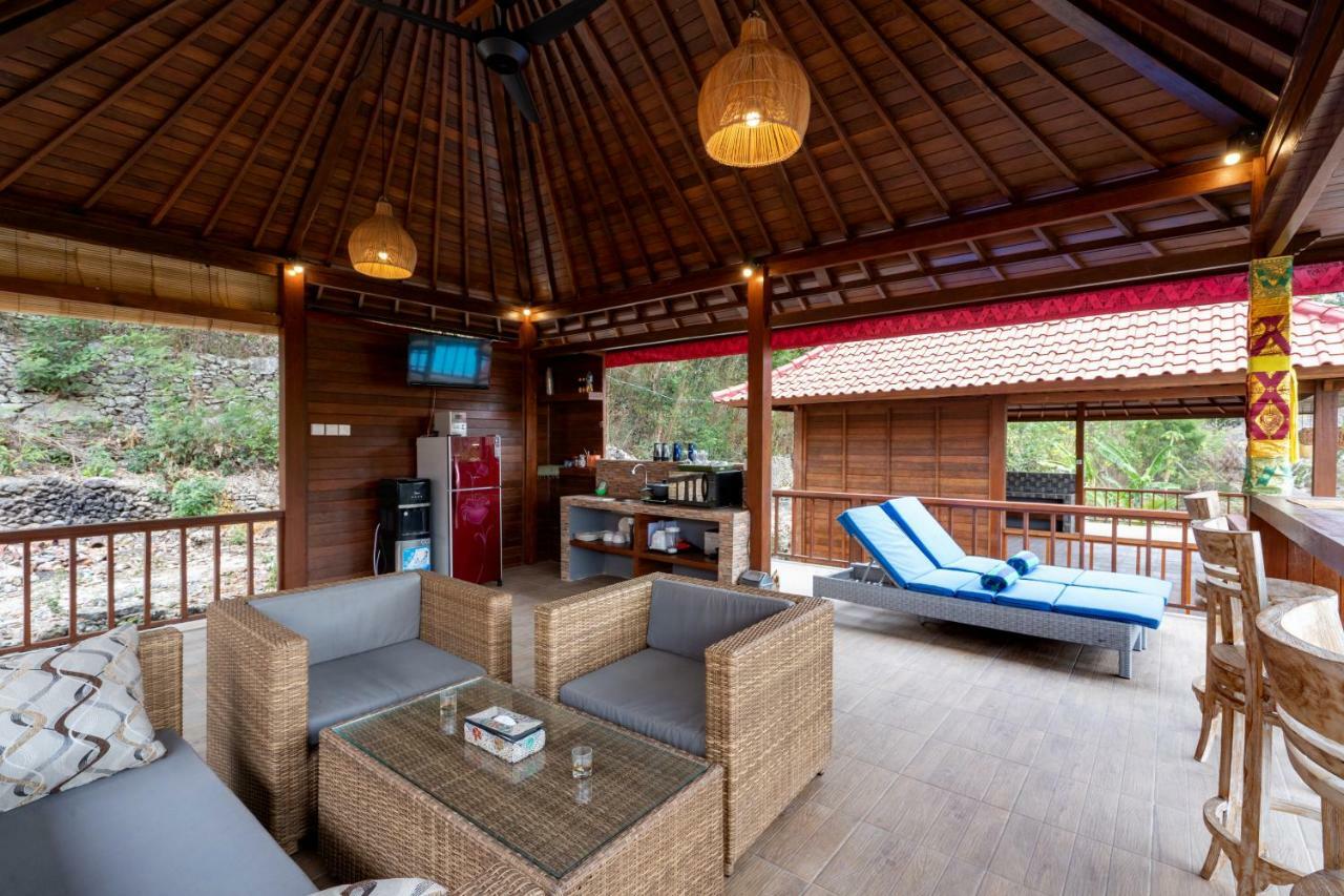 Breeze Villa Lembongan Exterior photo