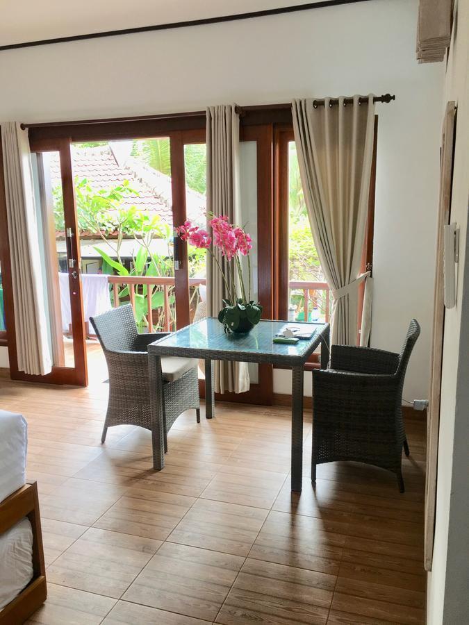 Breeze Villa Lembongan Exterior photo